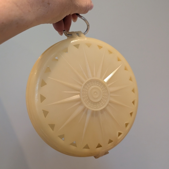 Vintage Cream Hanging Storage Container - Picture 4 of 7